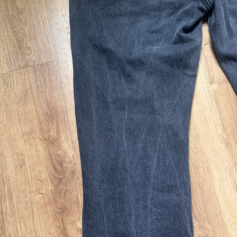 Madewell The 90s Straight Utility Jeans In Washed Black - Picture 9 of 10